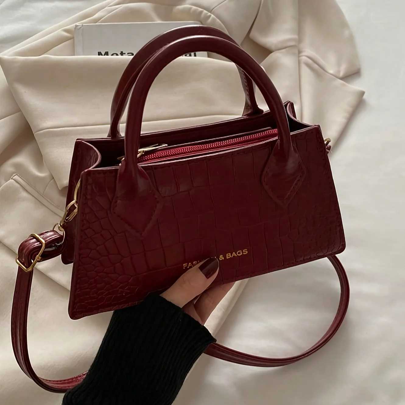 Burgundy Red Elegant Small Bag Adjustable Shoulder Strap and Zipper Closure Suitable for Travel and Daily Use C260327