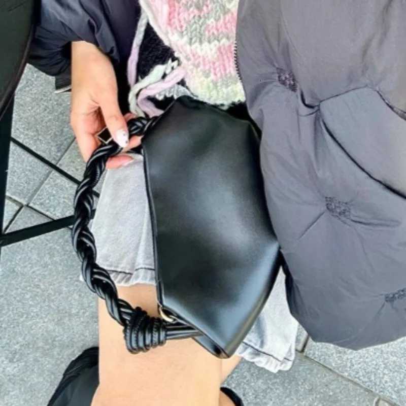 New Paris Designer Ins New Trendy Crossbody Bag 2026 Hot Y2K Hexagonal Woven Clouds Shoulder Handbag for Women with Premium Feel C260327