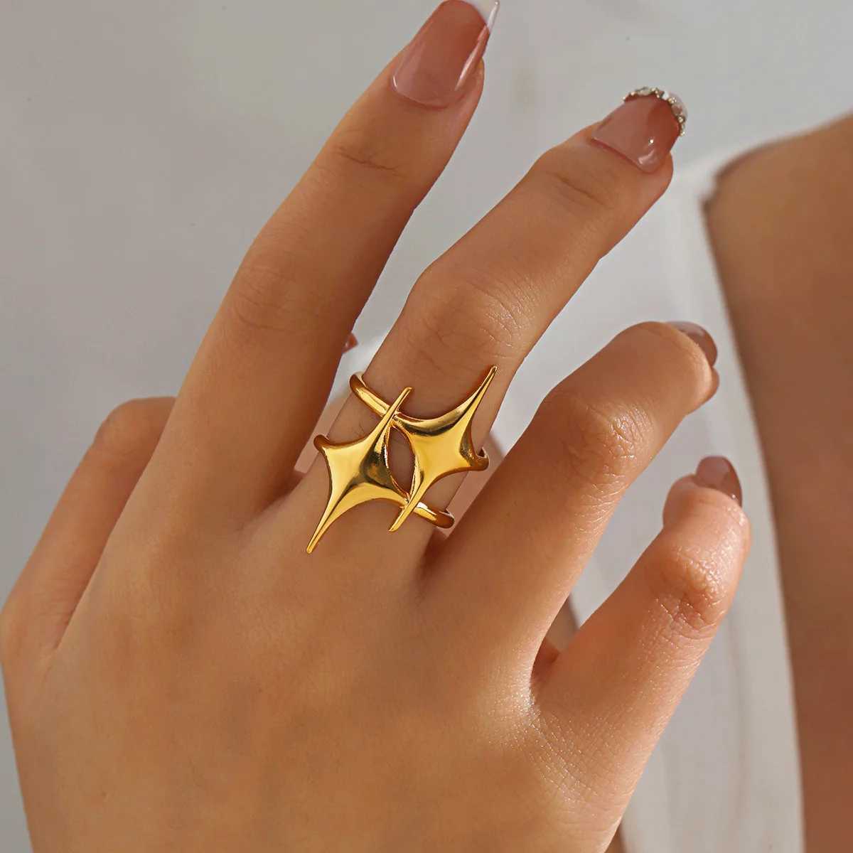 Stainless Steel Ring Punk Vintage Y2K Cross Star Open Rings for Women Fashion Couple Jewelry Gift Simple Senior Sense Adjustable H260327