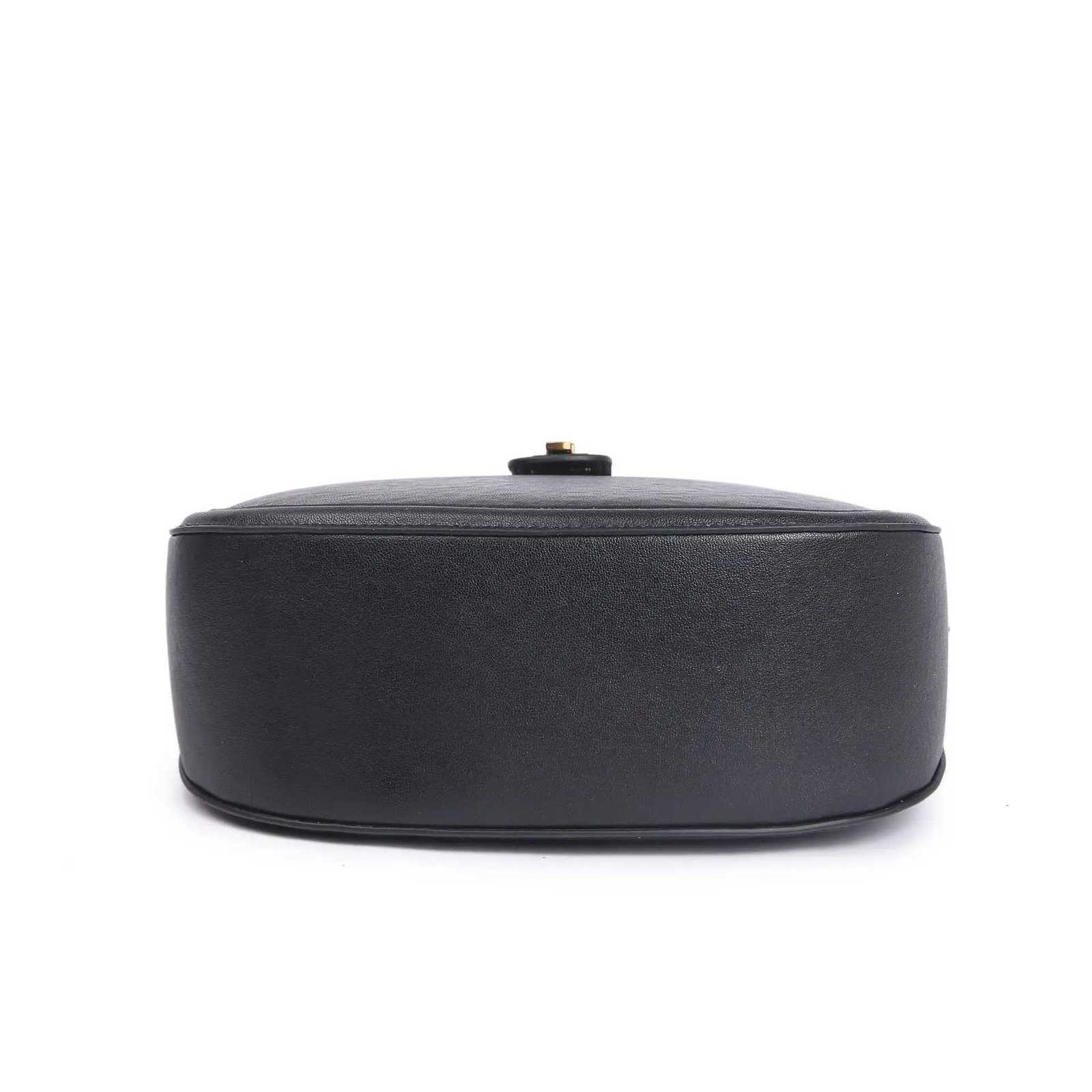 Womens Vegetable Tanned Top Layer Cowhide Bag Minimalist Fashion Practical Dumpling Bag Versatile Crossbody Shoulder Small Bag C260327