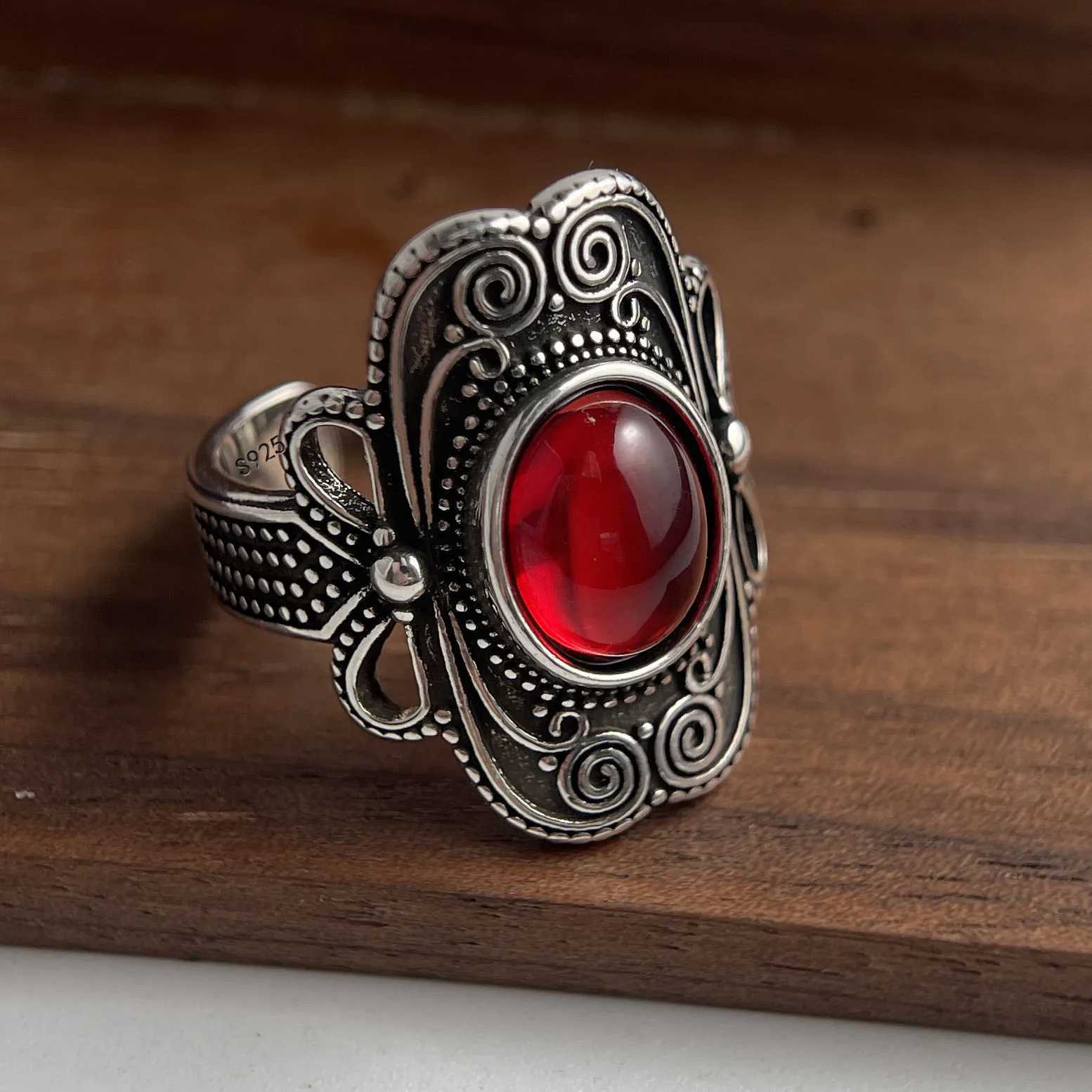 925 Sterling Silver Rings for Women Couple Minimalist Handmade Simple Wide Retro Red Ring Set Party Jewelry Gift Prevent Allergy H260327