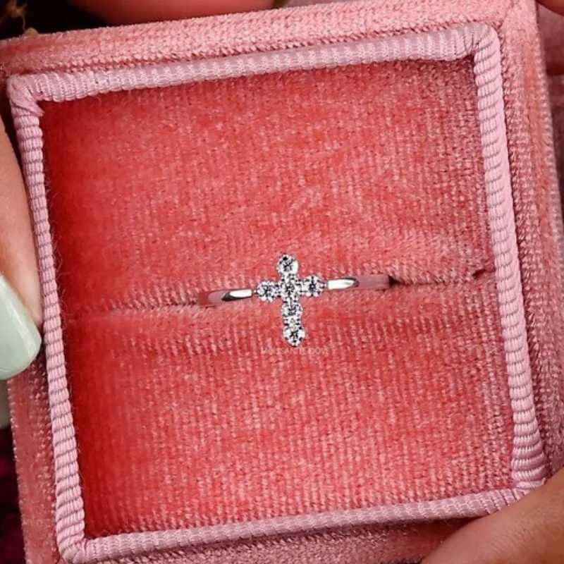 CAOSHI Minimalist Cubic Zirconia Cross Design Rings for Women Versatile Silver Color Party Accessories Timeless Styling Jewelry H260327