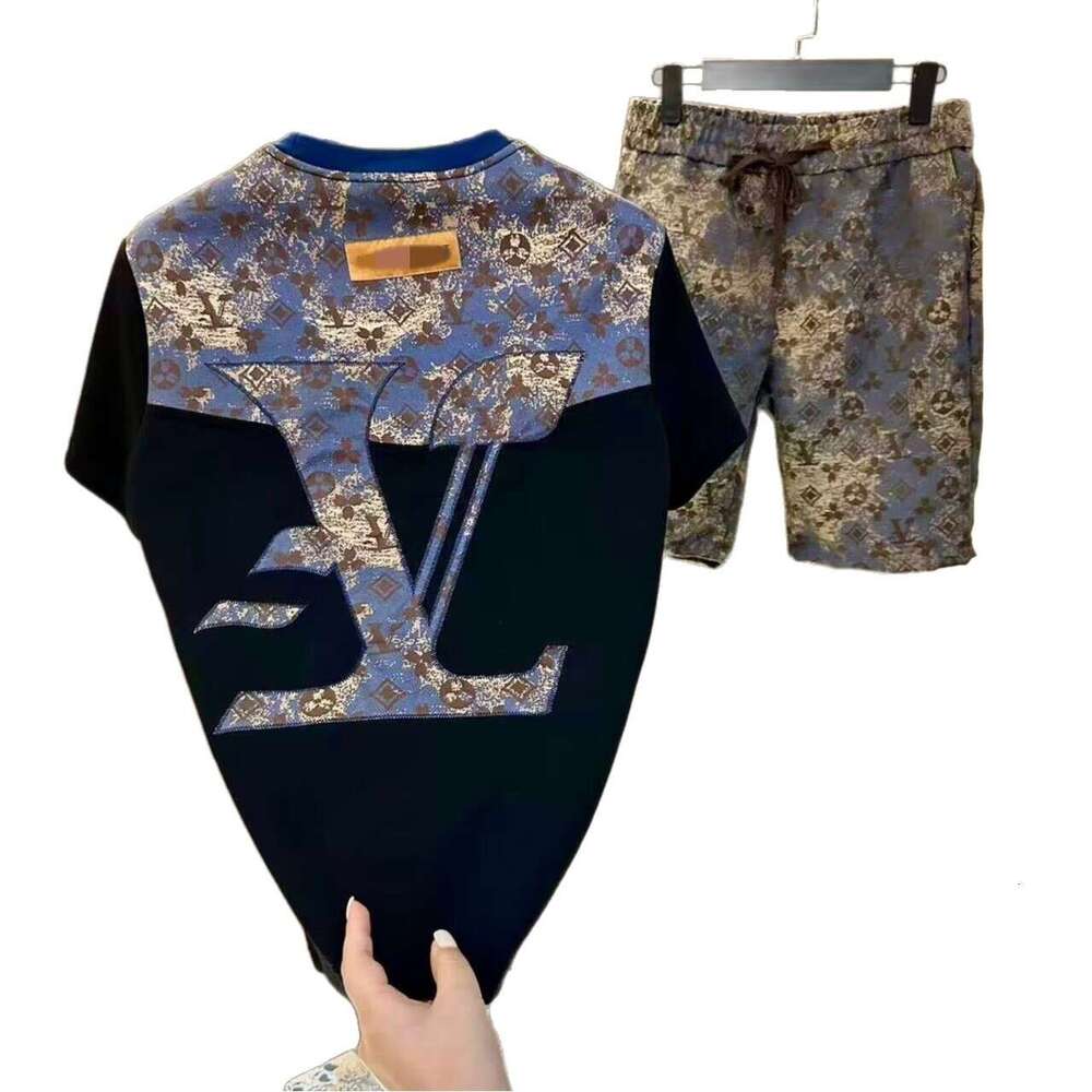 Men's Round Neck Trendy Light Luxury Design Short Sleeve T-Shirt Cool Top Versatile Niche Hong Kong Style Loose High-End Set