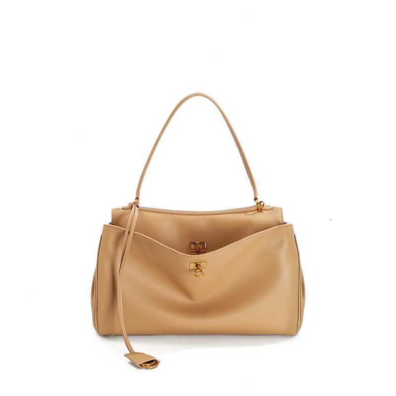 Genuine Leather Tote Bag with Closure Large Capacity Underarm Shoulder Bag Designer Handbag Crossbody Purse for Women C260327