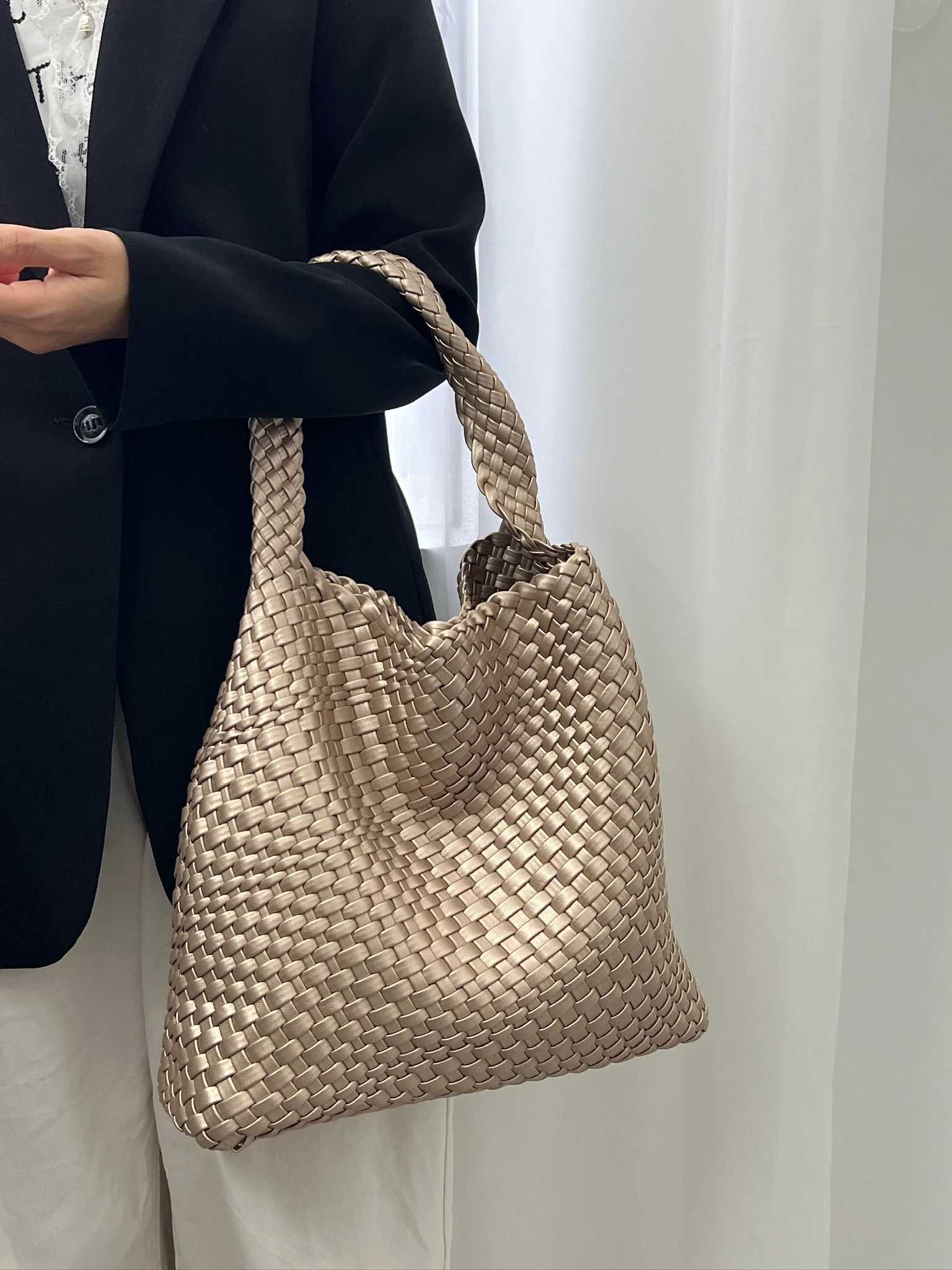 Womens bags Shoulder bag High capacity PU leather hand woven Womens handbag C260327