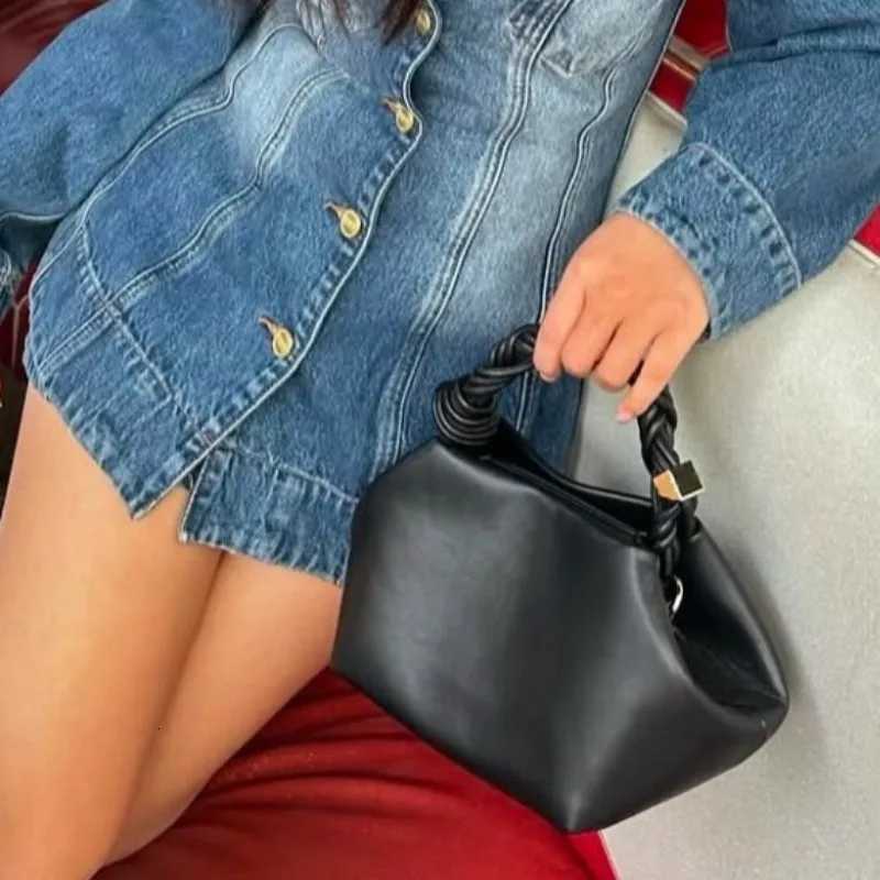 New Paris Designer Ins New Trendy Crossbody Bag 2026 Hot Y2K Hexagonal Woven Clouds Shoulder Handbag for Women with Premium Feel C260327