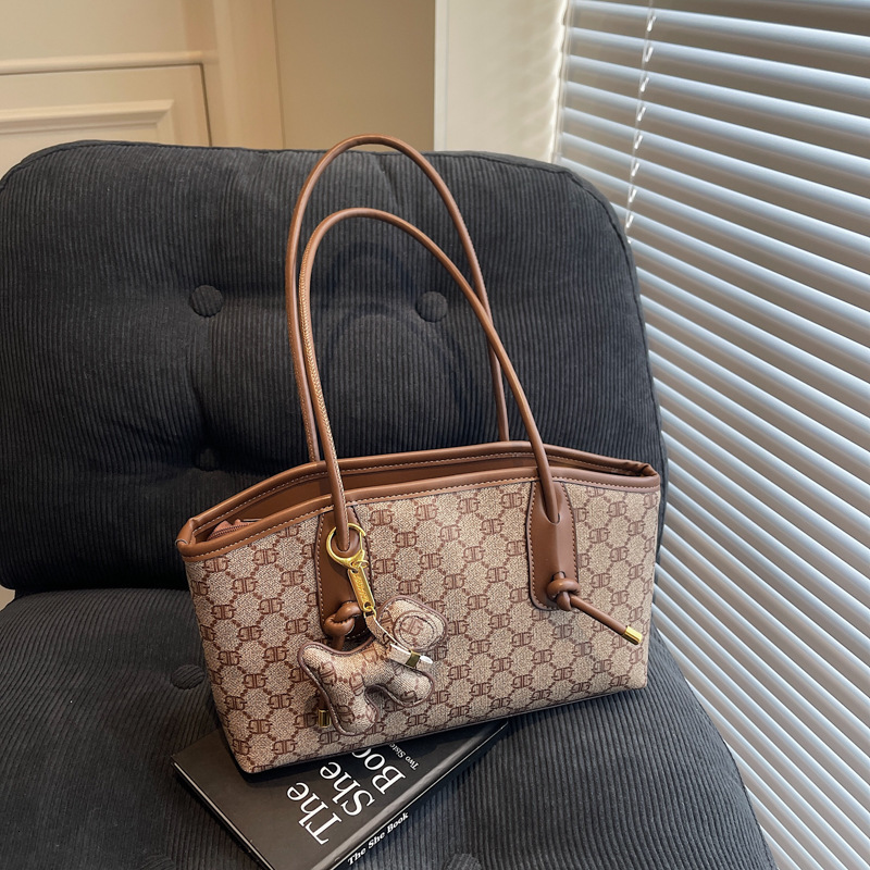 Large Capacity for Women Commuting Tote New Model Aesthetic Niche Personality Shoulder Textured Women's Bag