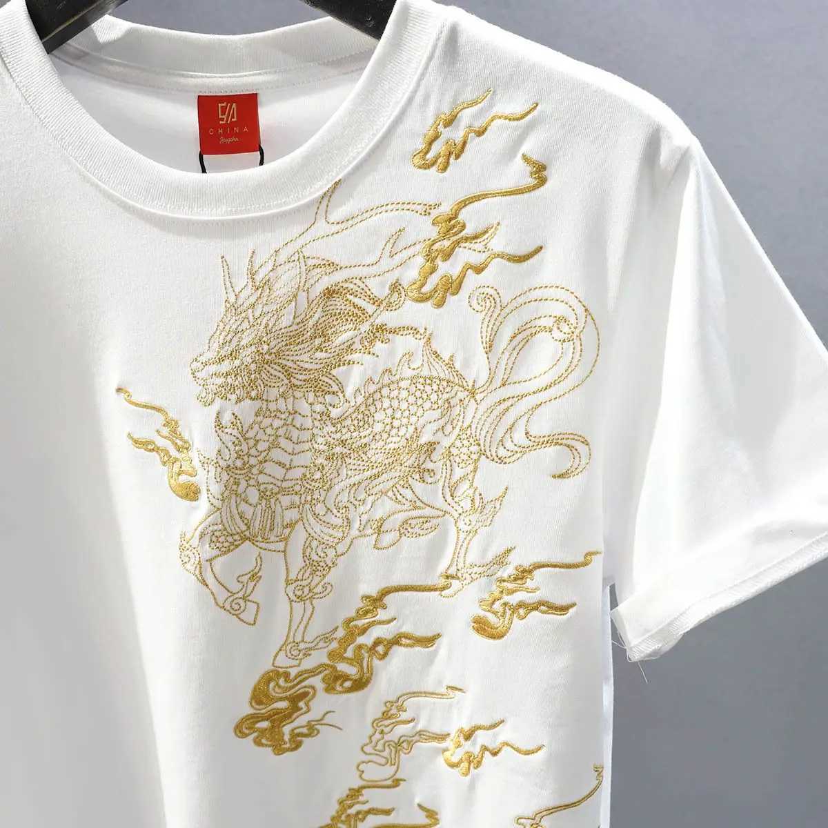 Summer Golden Qilin Embroidery Mens T-shirt Fashion Loose Casual Tops Short Sleeve Tees National Trend Mens Clothing C260326