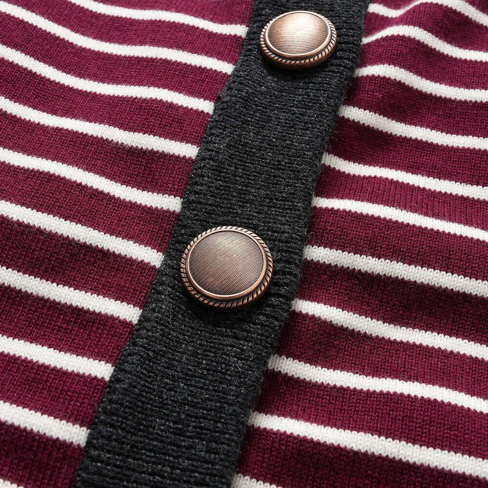 2026 autumn and A1 winter new round neck contrasting color casual CC multifunctional metal button knitted women's cardigan