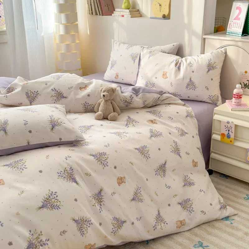 100 Cotton 4-Piece Duvet Cover Set 1 Duvet Cover 2 Pillowcases 1 sheet Minimalist Cartoon Design Ultra-Soft Bedding Set H260327