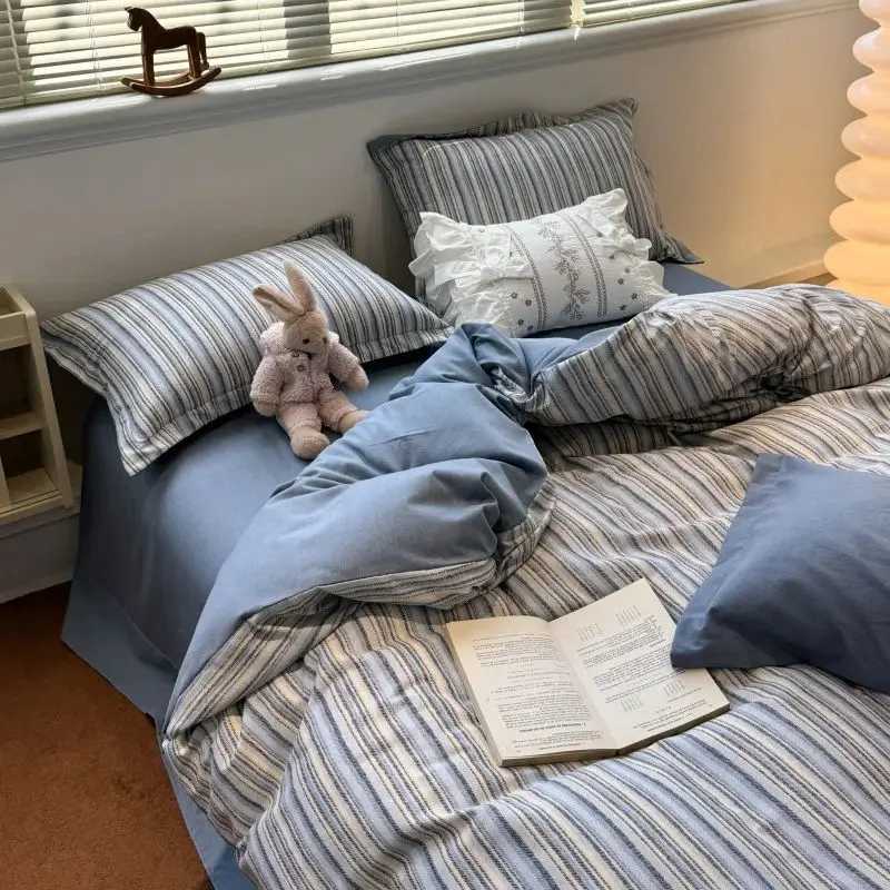 1pc 100 Cotton Quilts Cover Printed Duvet Covers Skin-friendly Blanket Cover Simple Style Bedding No Pillowcase H260327