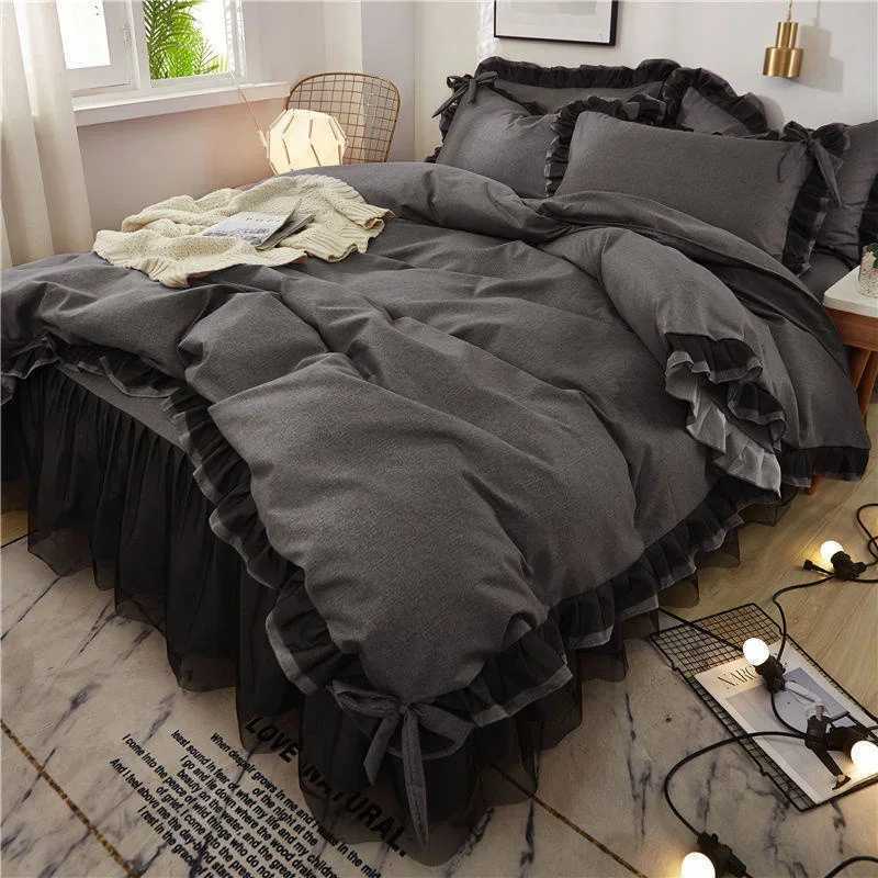 Luxury Black Princess Bedding Sets Kawaii Bed Skirt Sheet Pillowcase Fashion Girl Duvet Cover 4 Pieces Home Decoration H260327