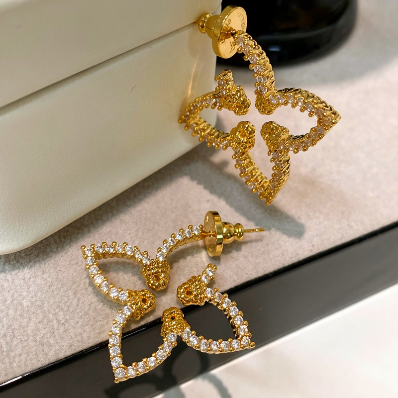 Super-Sparkling Zircon Diamond-Shaped Flower Earrings: Affordable Luxury, Personalized, and Fashionable Jewelry Trendy Earrings
