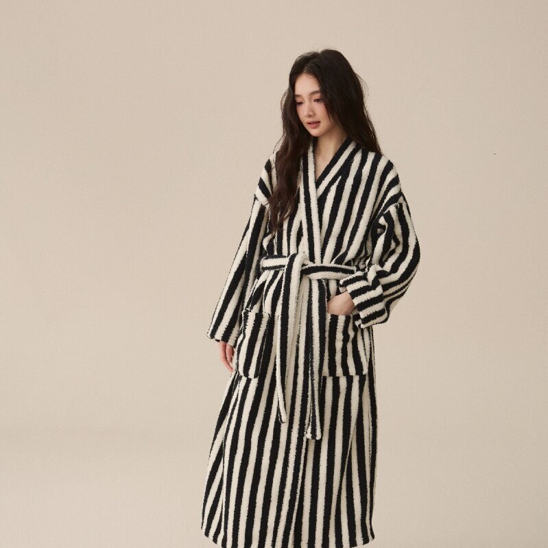 Pajama Robe Winter Women Pajamas Half Velvet Black White Zebra Pattern Long Thick Robe Coral Fleece Set Spring Autumn Morning Bathrobe