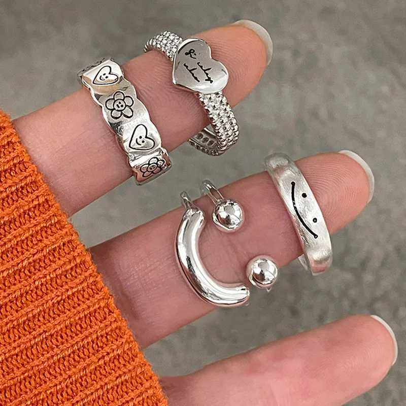 Fashion Silver Color Smile Shape Ring for Women Fine Jewelry Finger Adjustable Open Vintage Ring for Party Birthday Gift H260327