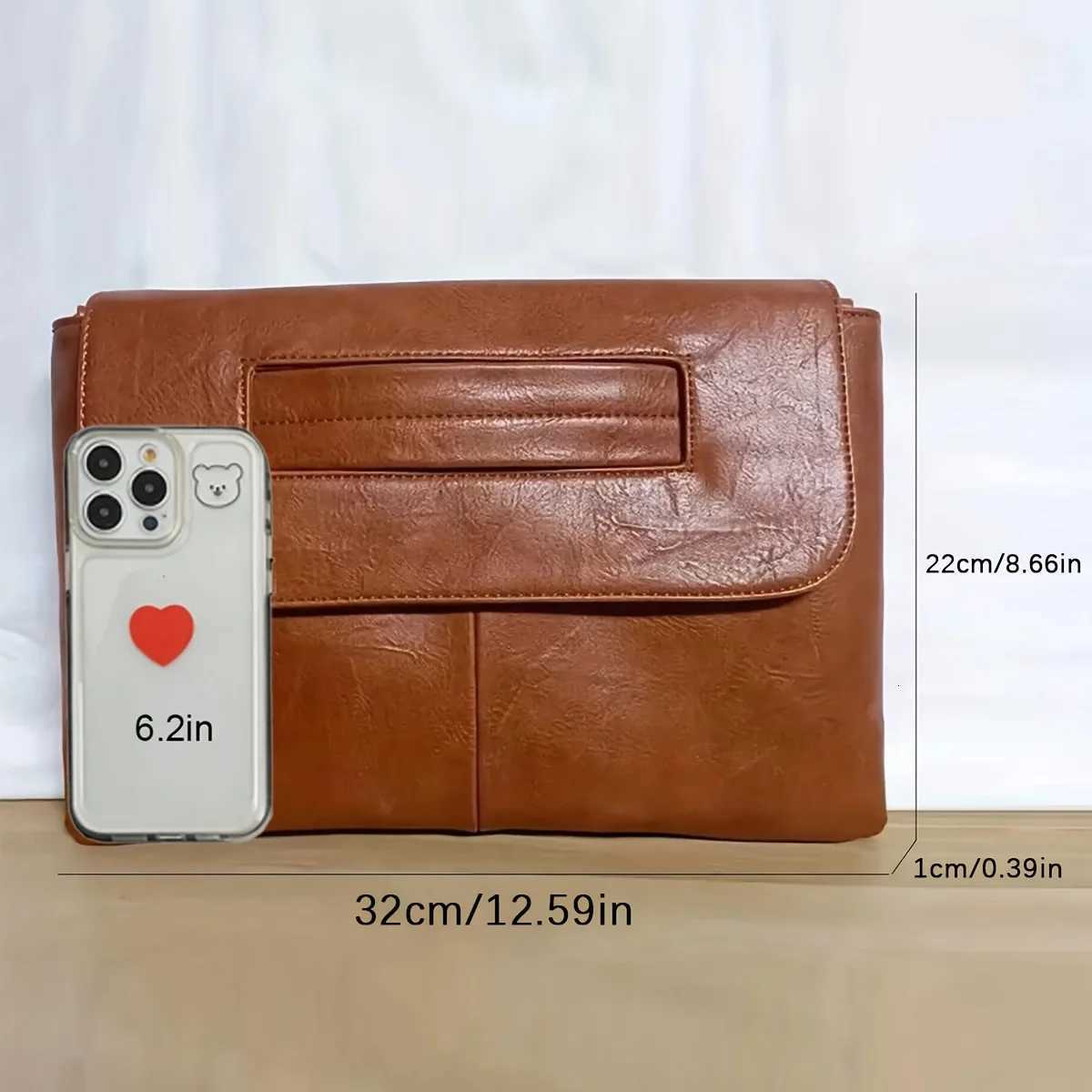 Elegant retro-style handbag with wrist strap large-capacity ladies handbag khaki zipper perfect for parties and weddings No C260327