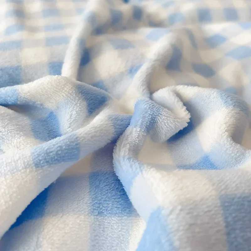2024 New Milk Fleece Plaid Single Quilt Set Thickened Warm Duvet Cover Double Use Large Size Bedding 180x220 200x230 220x240 H260327