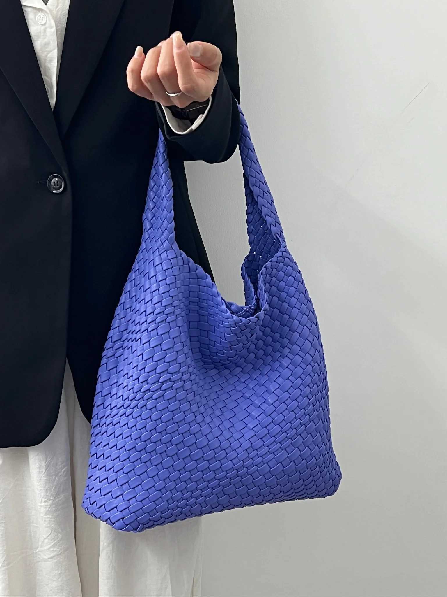 Shoulder bag Woven Bag for Women Europe and the United States popular PU leather soft fabric women underarm bag C260327