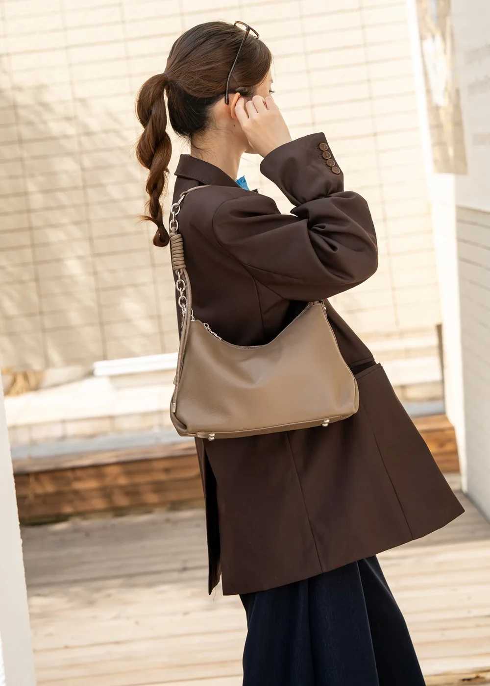 Genuine Leather Underarm Hobo Bag for Women - Vintage Chain Shoulder Bag Soft Leather Crescent Purse for Daily Commute C260327