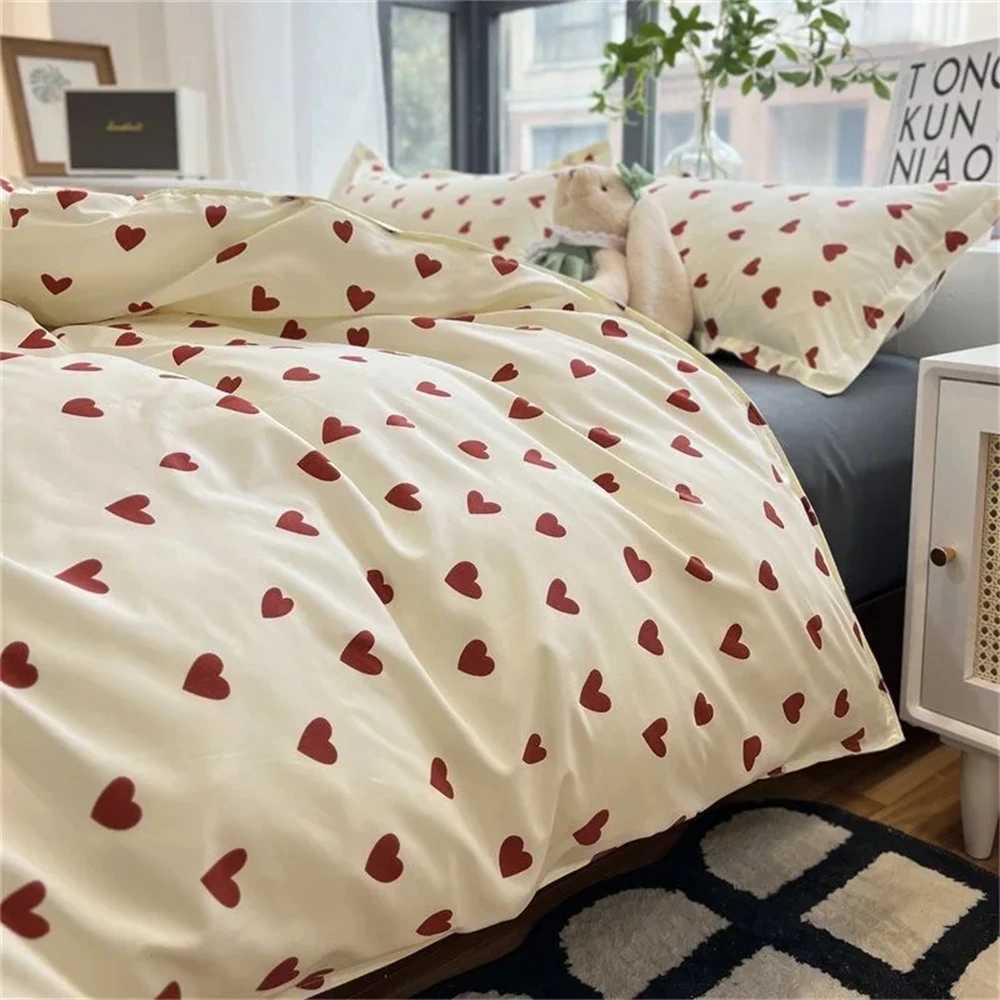 Korean Style Bedding Set Kid Adult Twin Full Queen Size Bed Flat Sheet Set Pillowcase Bed Linen Love Heart Duvet Cover H260327