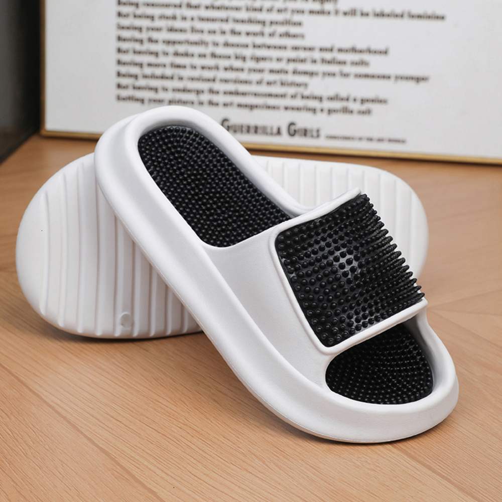 Designer slides Men's ultra light Trendy Thick Bottom Cloud Slippers Summer outdoor sandals fashionable non slip solid slide 2506A
