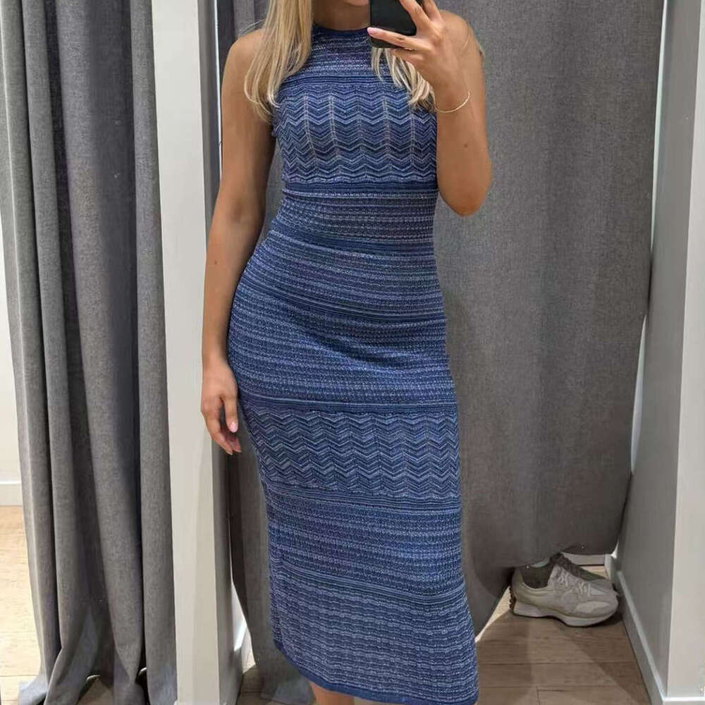 Hollow striped sleeveless round neck k30 2026 CC summer designer French elegant slim knit long dress