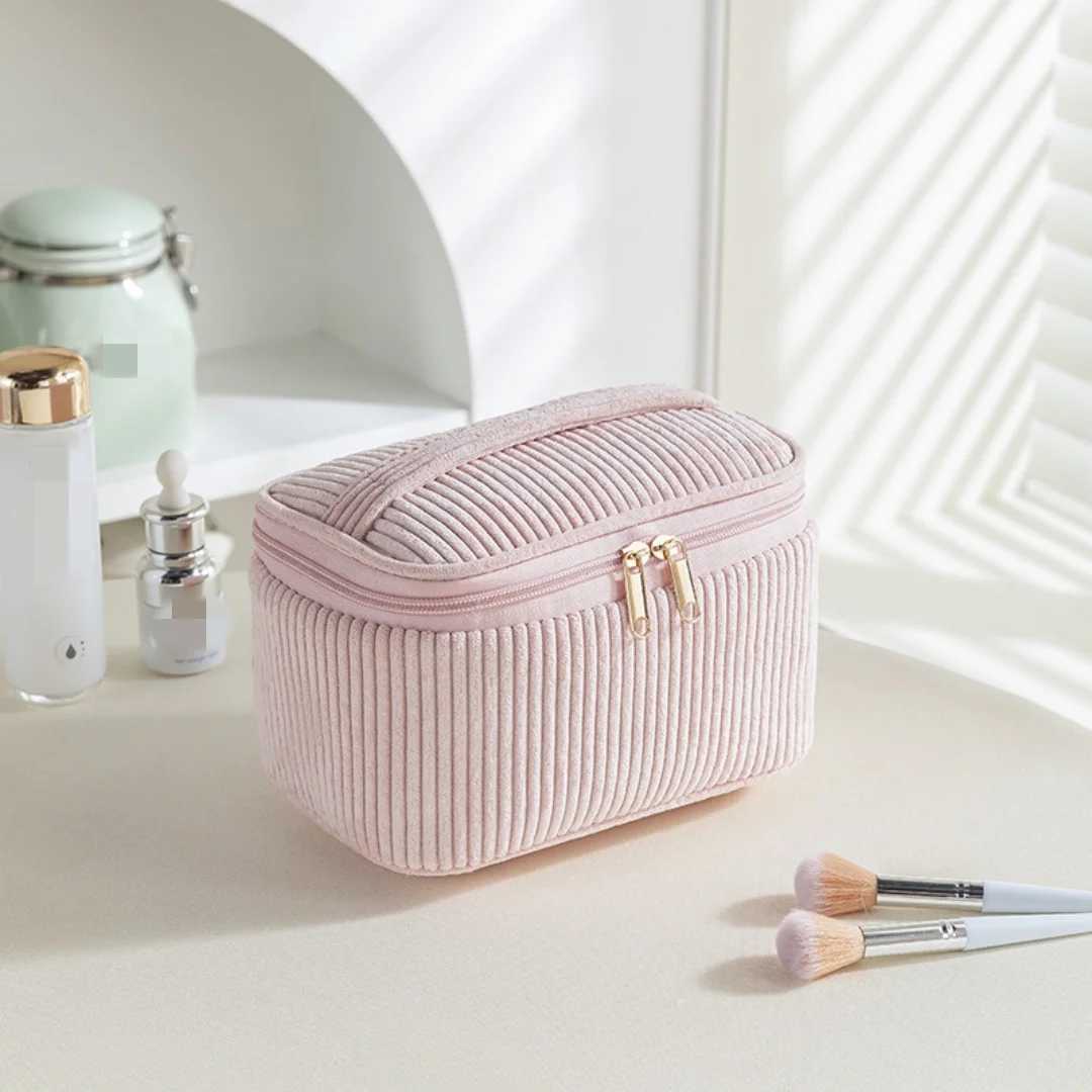 4Pcs Comestic Bag Make Up Storage Organizer Puffy Makeup Bag Comestic Pouch for Travel Portable Velet Large Toiletry Bag Organiz D260328