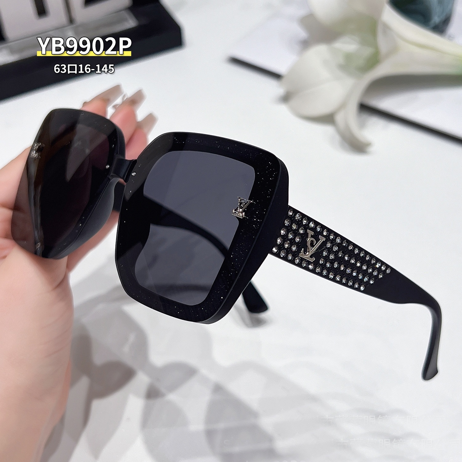 Luxury Brand Designer Sunglasses New Stylish Sunglasses With Diamonds, UV Protection For Driving, Polarized Sunglasses, Popular On Tiktok And Kuaishou