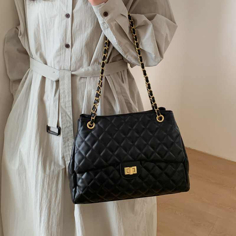 2026 New Hot Selling Women's Quilted Chain Mini Bag, Fashionable Small Wallet Convertible Shoulder Cross Bag, Free Shipping