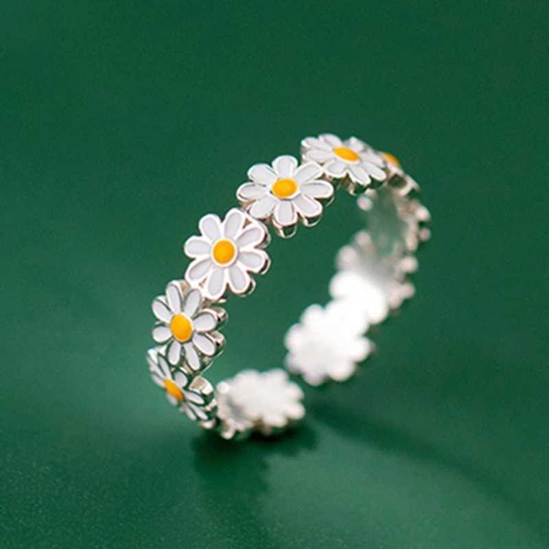 Cute Daisy Flowers Rings For Women Sweet Girls Exquisite Enamel Sunflower Open Ring 2022 Korea New Trend Jewelry Wedding Gift H260328