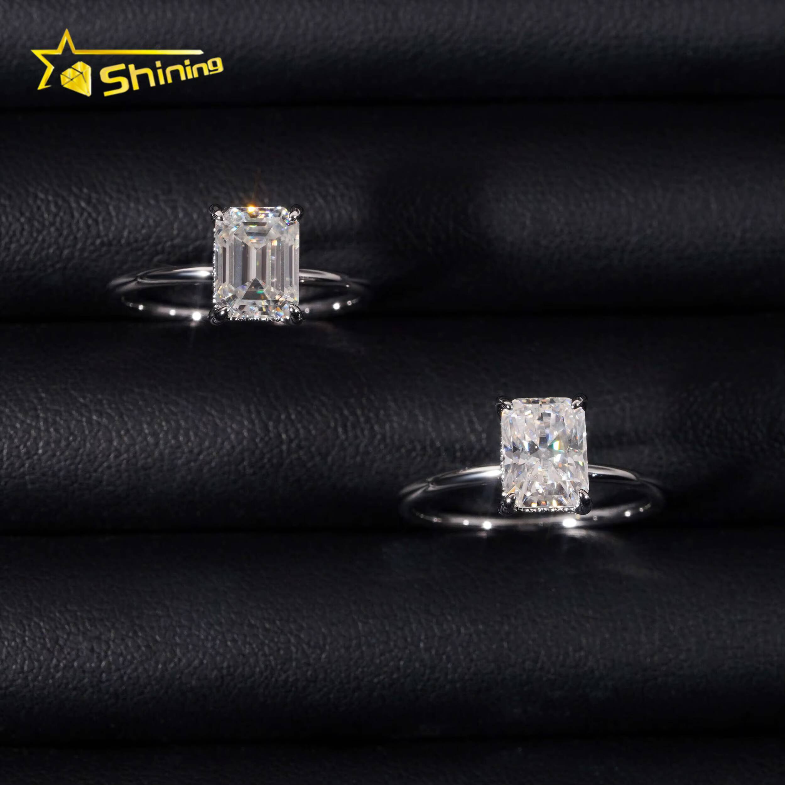 Woman Engagement 4 Prongs 2 Emerald Cut Moissanite Rings 18K Gold Plated Moissanite Jewelry Wholesale