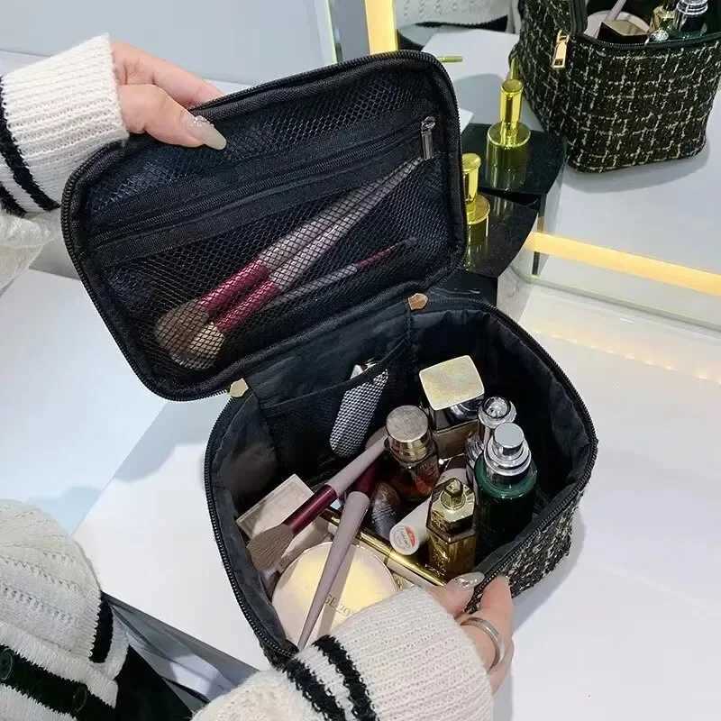 Large-Capacity Instagram-inspired New style Ladies Cosmetic Bag Handheld Toiletry Organiser D260328
