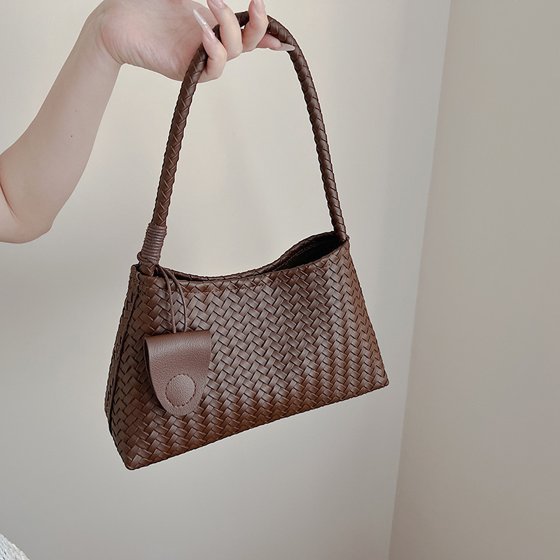 Handheld Woven for Women New Trendy Fashion Niche Underarm Simple Single Shoulder Bucket Mother Bag