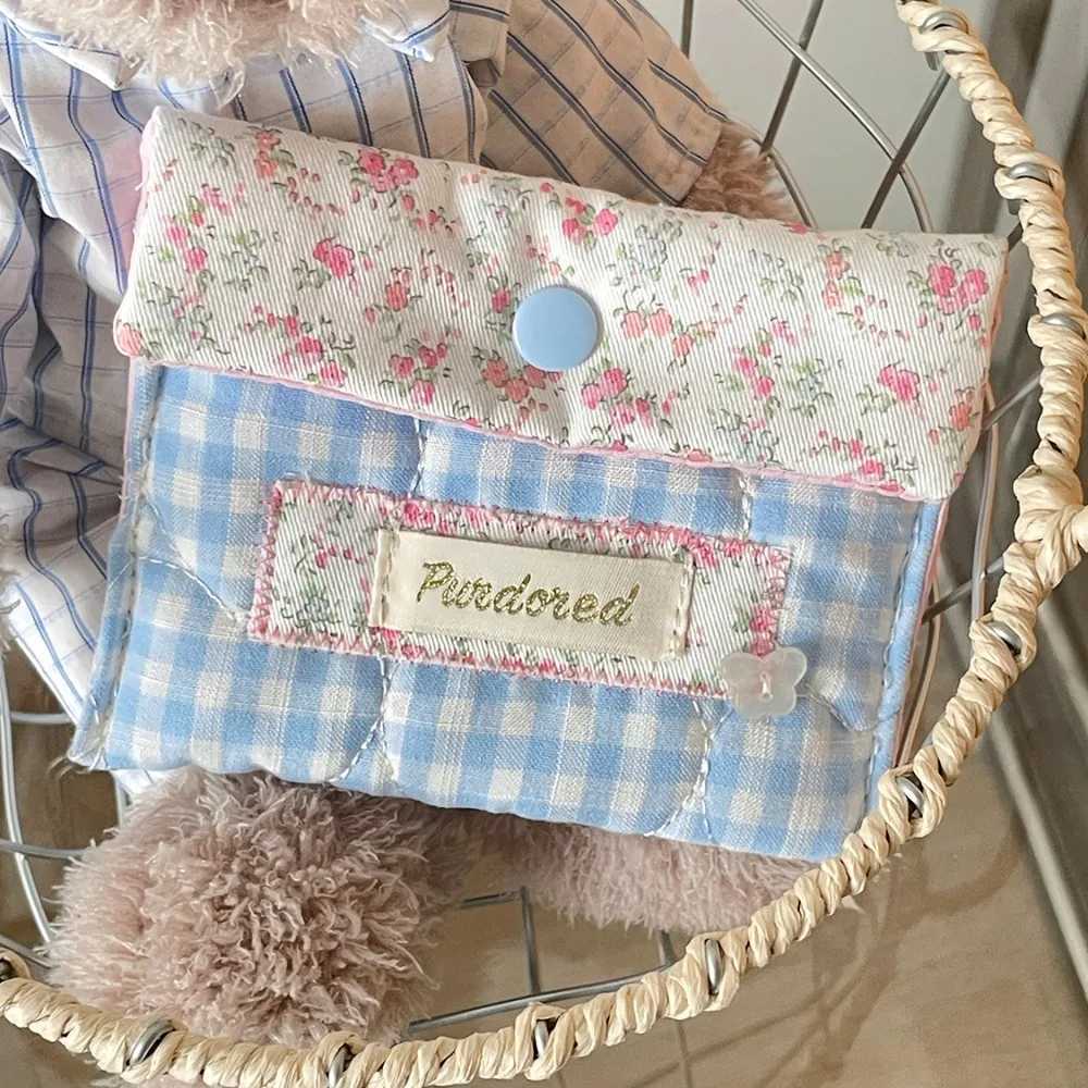 Fashion Women Cartoon Makeup Bag Pink Buckle Coins Lipsticks Cosmetic Storage Pouch Portable Mini Make Up Bag For Gift D260328