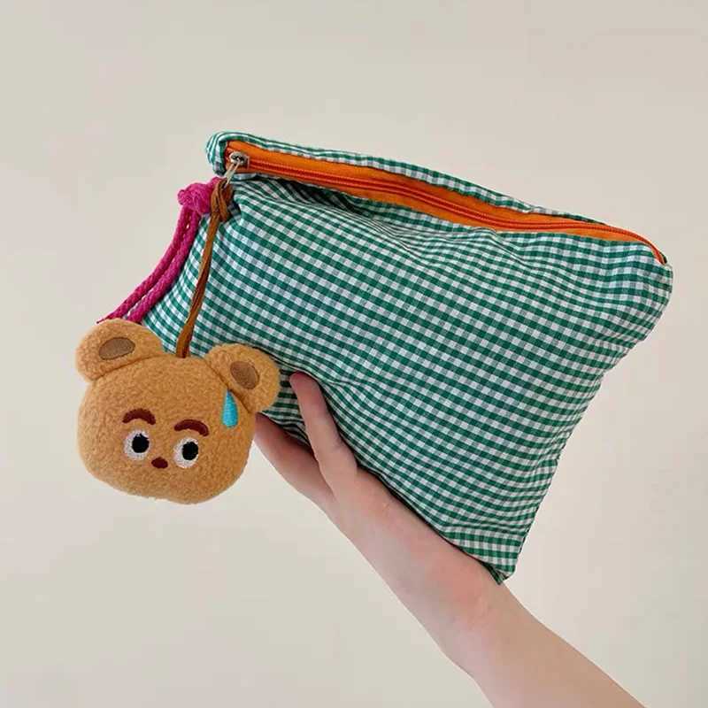 Portable Large Capacity Storage Bag Fashion Women Girls Plaid Makeup Bag Cotton And Linen Cosmetic Bag With Zipper Pouch Simple D260328