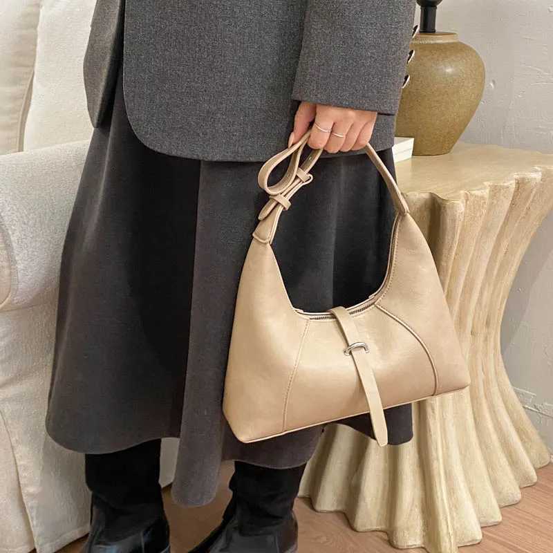 MOODS Underarm Shoulder Hobo Bags For Women Faux Leather Solid Color Cross Body Bag Casual Street Commuter Handbags Female 2026 C260327