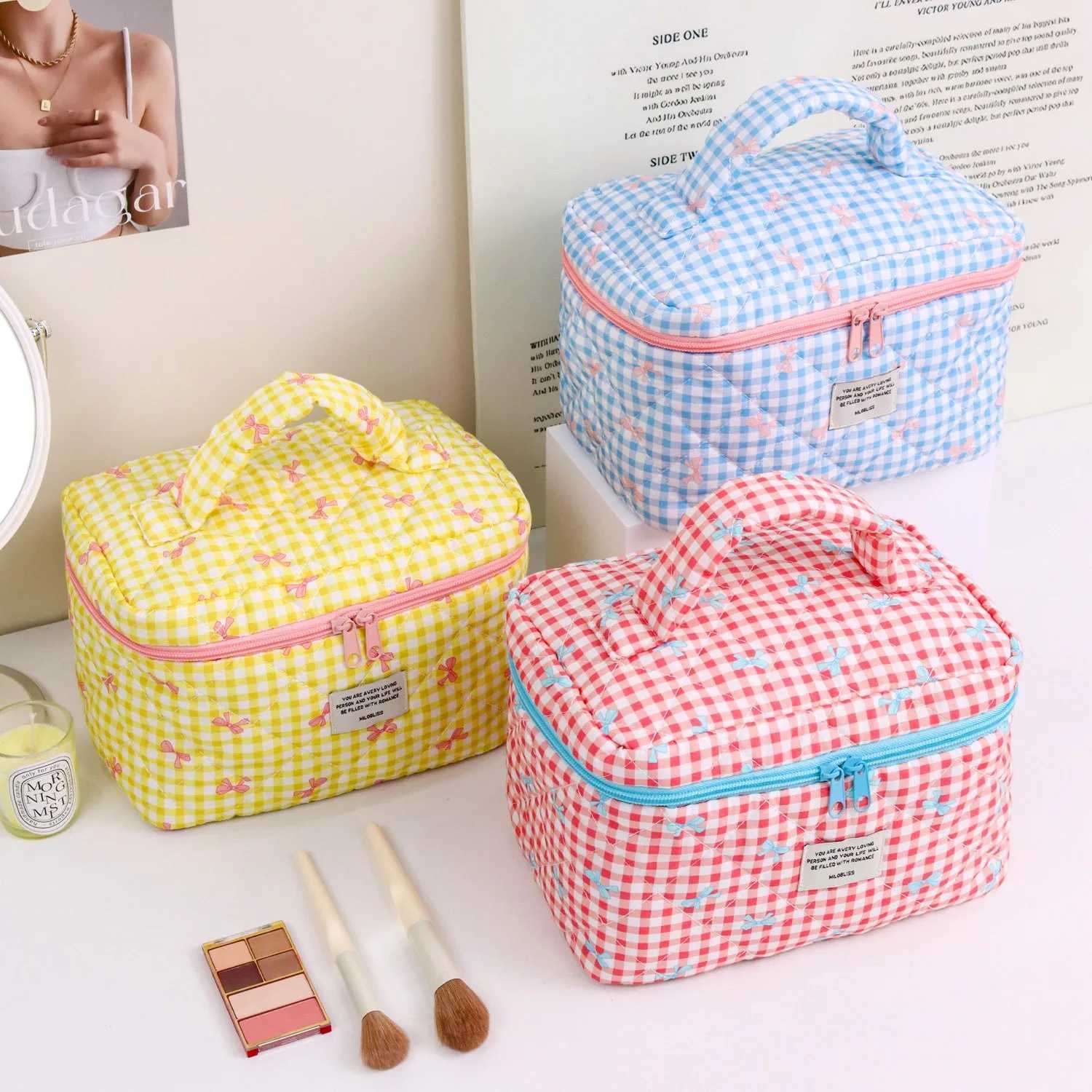 Korean quilted plaid bow cute cosmetic bag ins portable bucket bag girls underwear skin care product storage bag D260328