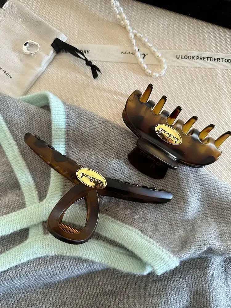 Retro Gold Color Letter Acrylic Hair Claws Clips for Women Hair Clip Trendy Cross Hairpin Korea Hair Accessories Girls Head Wear H260328