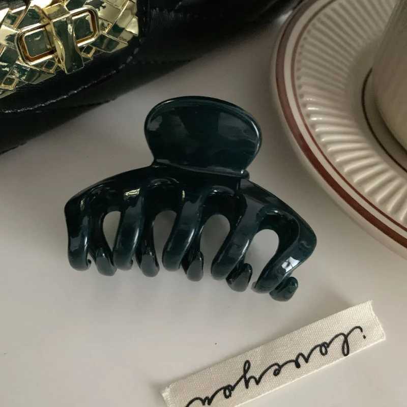 Fashion Women Hair Claw Elegant Colorful Solid Color Claw Clip Girls Hair Barrettes 7cm Hair Clips Hair Accessories 2022 New H260328