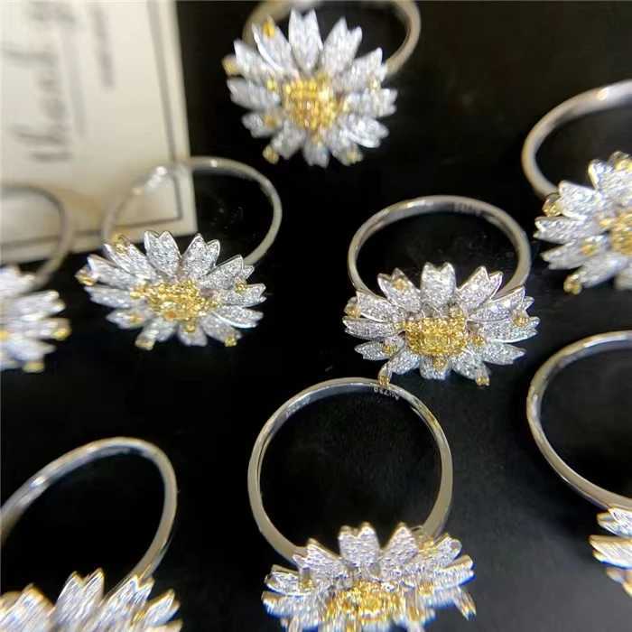 2024 Elegant Brand New Luxury 925 Silver Ladies Small Daisy Flower Ring Exquisite Sunflower Yellow Bridal Exquisite Jewelry Gift H260328