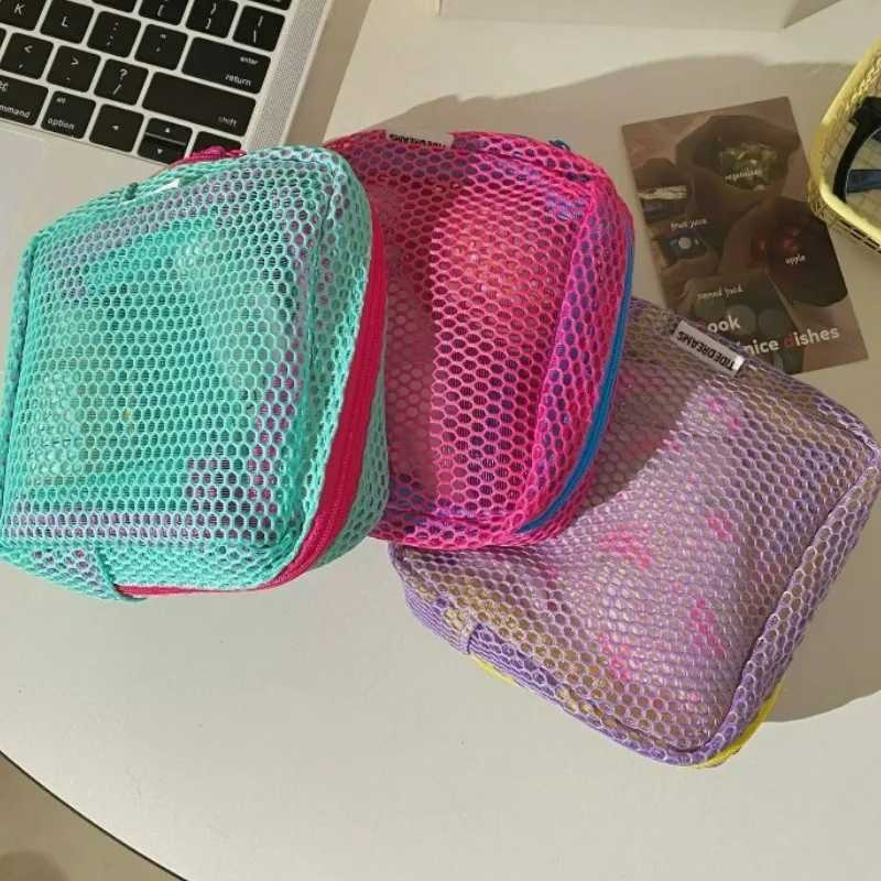 2025 Korean Lightweight Mesh Cosmetic Bag Portable Square Cosmetic Storage Bag with Zipper Multi-purpose Sundries Storage Bag D260328