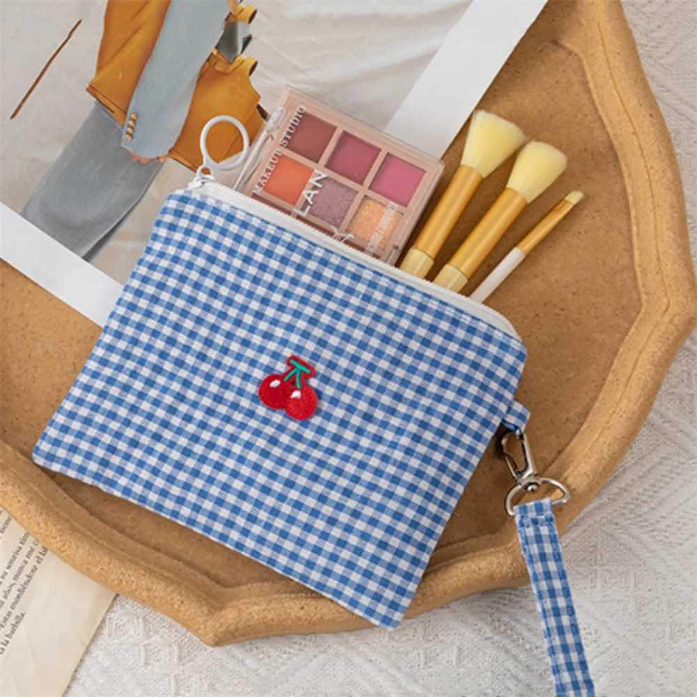Cherry Canvas Makeup Bag Portable Red Plaid Large Capacity Cosmetics Lipstick Storage Bag Pouch Zipper Toiletry Handbag D260328