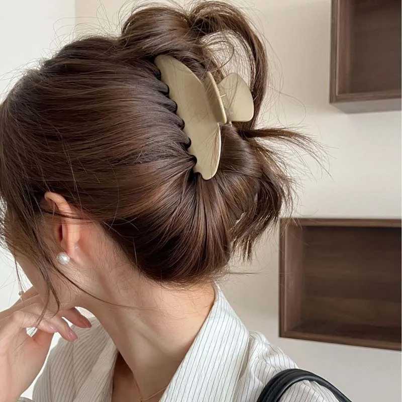 New Retro Korean Acetate Hair Claw Large Crab Hair Clips Shark Clip Simple Hairpin Fashion Hair Accessories for Woman Girls H260328