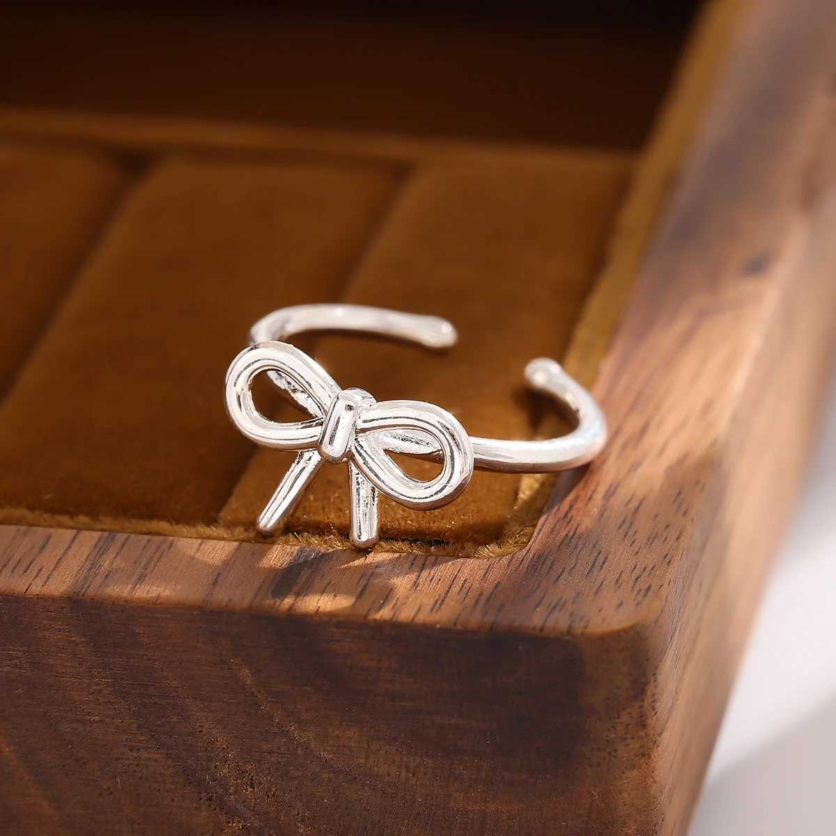New Simple Element 925 Sterling Silver Jewelry Bow Female Wholesale Hot Popular Beautiful Opening Rings R205 H260328