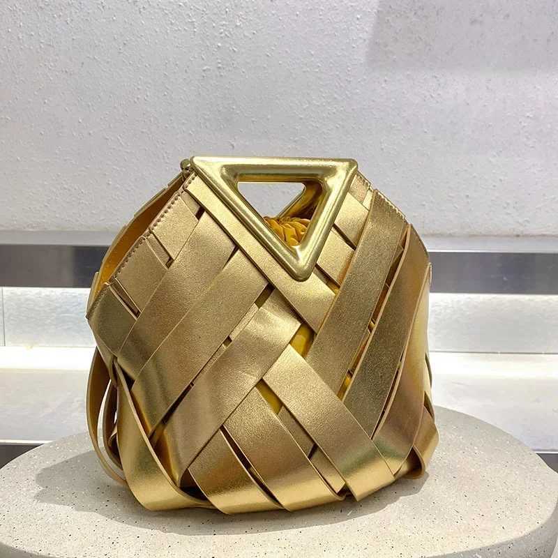 Trendy Vegan Leather Woven Tote Bag for Women Top Handle Purses and Handbags Fashionable Crossbody Shoulder Bag Tote Purses 2025 C260327