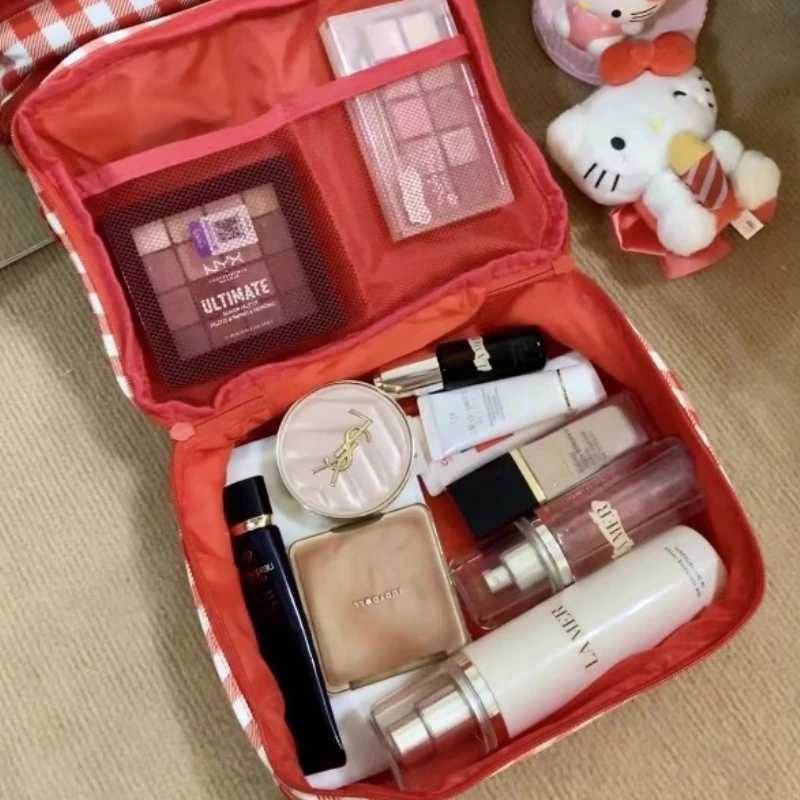 Hello Kitty Cosmetic bag Portable Makeup bag Cute Makeup organizer Large Capacity Womens Handbag Travel Necessaire Toiletry bag D260328