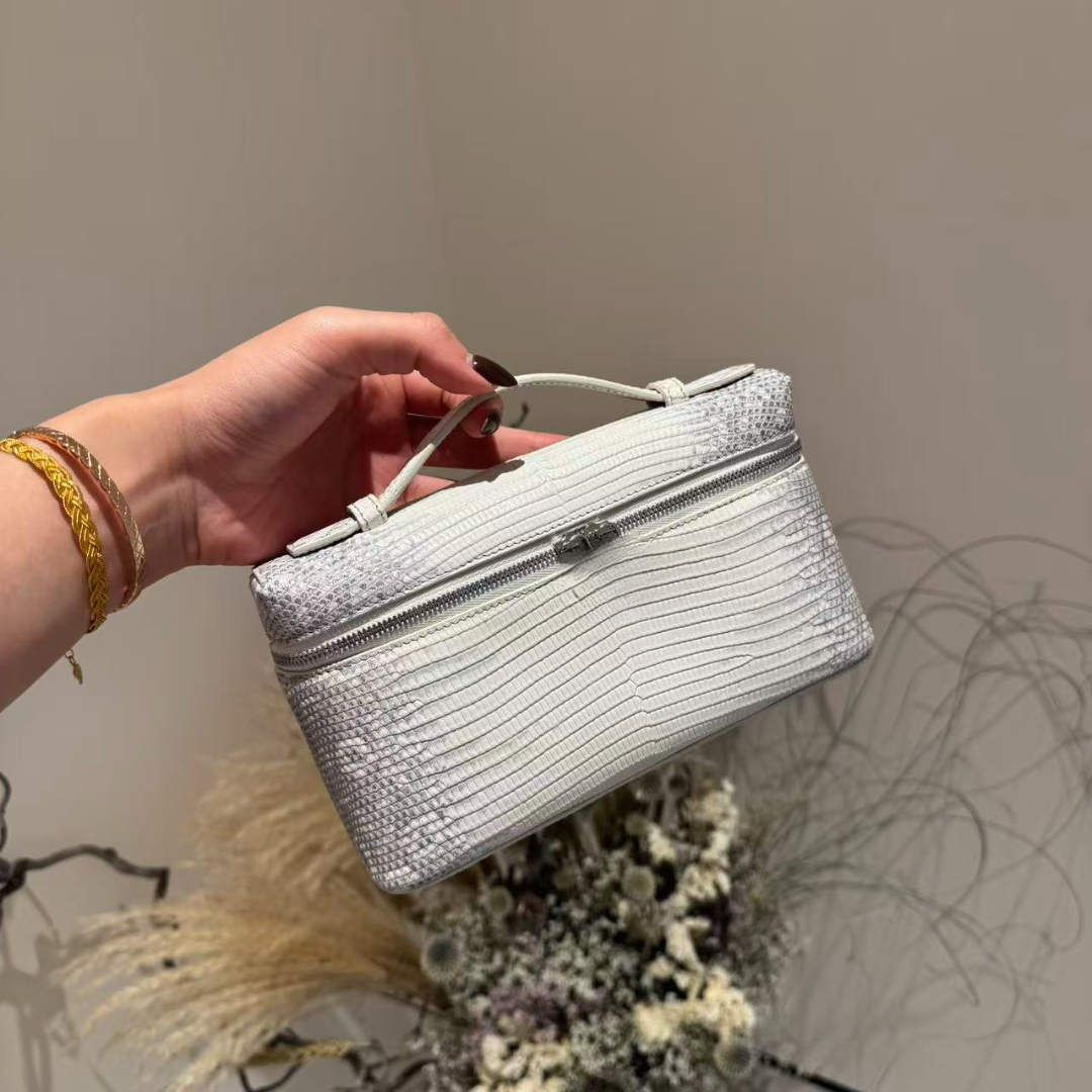 10A Designer Vanity Bag L19 Lunch Box Large 27 Bags Women Leather Mini Cosmetic Cases Totes toiletry Luxury Extra Pocket Shoulder Bags Crossbody makeup bag