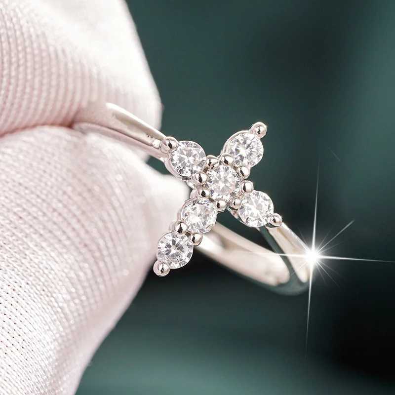 CAOSHI Minimalist Cubic Zirconia Cross Design Rings for Women Versatile Silver Color Party Accessories Timeless Styling Jewelry H260328