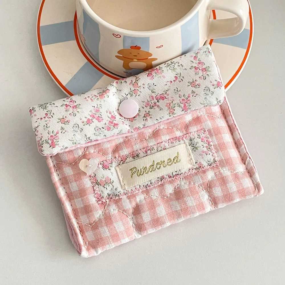 Fashion Women Cartoon Makeup Bag Pink Buckle Coins Lipsticks Cosmetic Storage Pouch Portable Mini Make Up Bag For Gift D260328