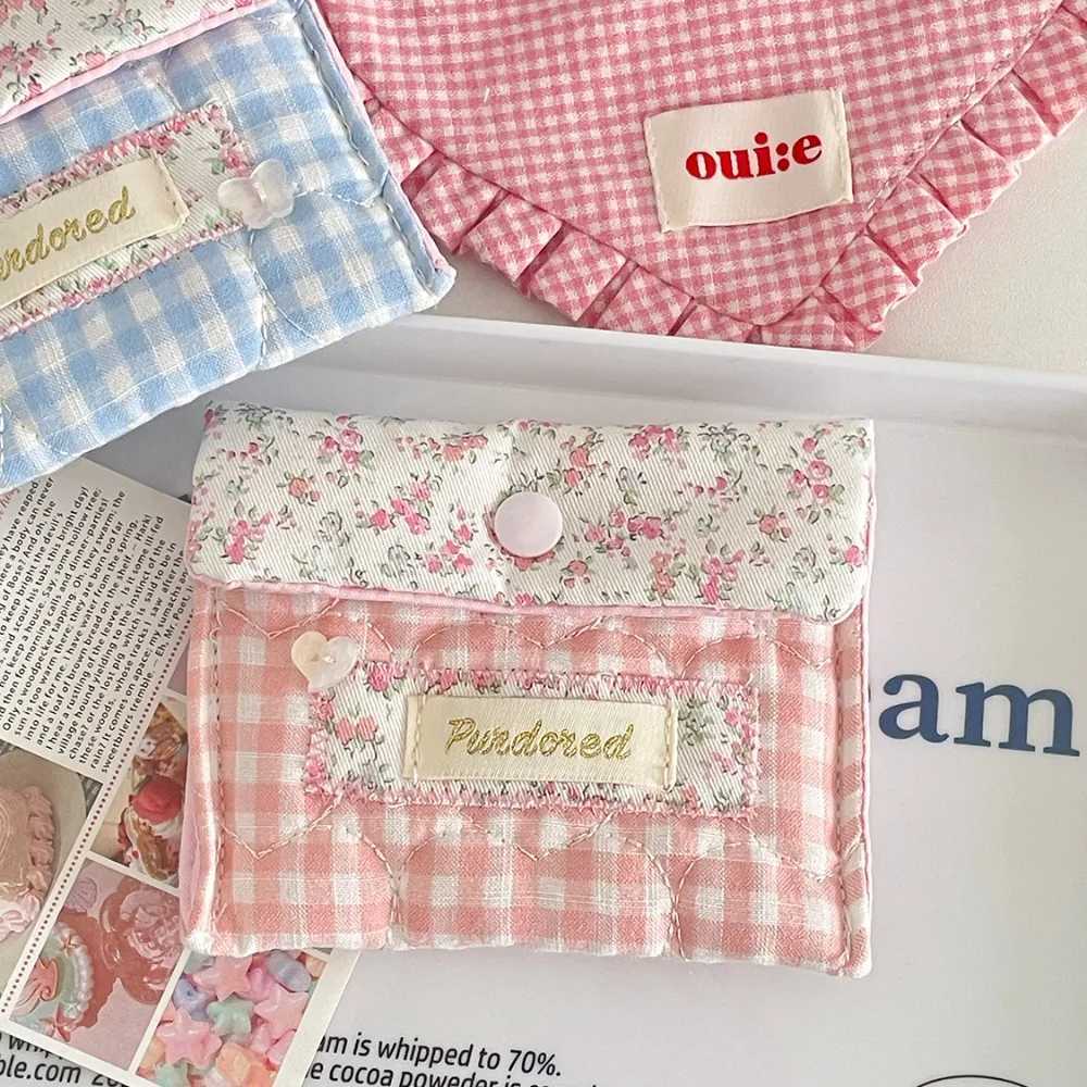 Fashion Women Cartoon Makeup Bag Pink Buckle Coins Lipsticks Cosmetic Storage Pouch Portable Mini Make Up Bag For Gift D260328